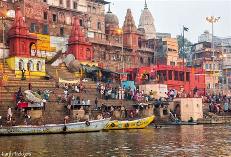 Facts About the Holy City of Varanasi, India .